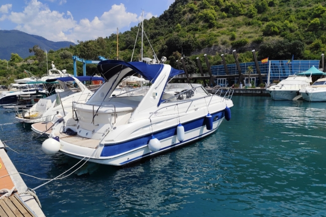 Bavaria 30