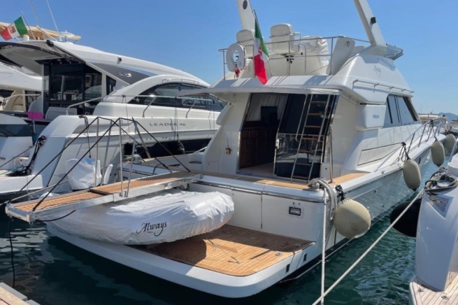Uniesse Marine 52 fly