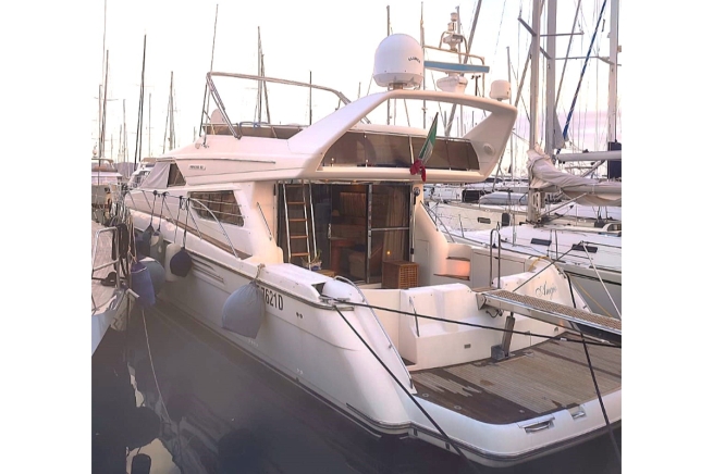 Princess Yacht 60 fly